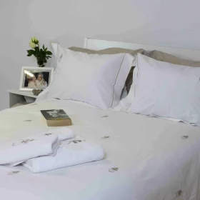 Housses de couette + 2 taies brodées