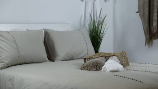Housses de couette + 4 taies modèle boutons