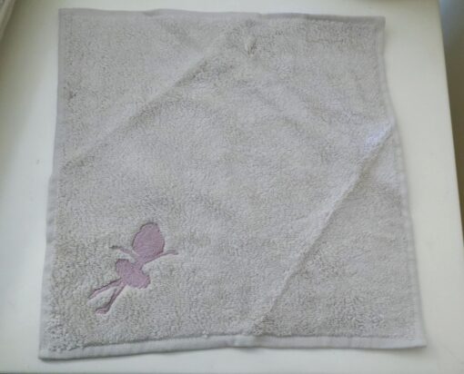 Set of 3 embroidered cloths - Image 3
